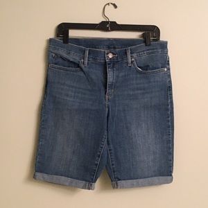 Levi’s Bermuda Short Sz 31